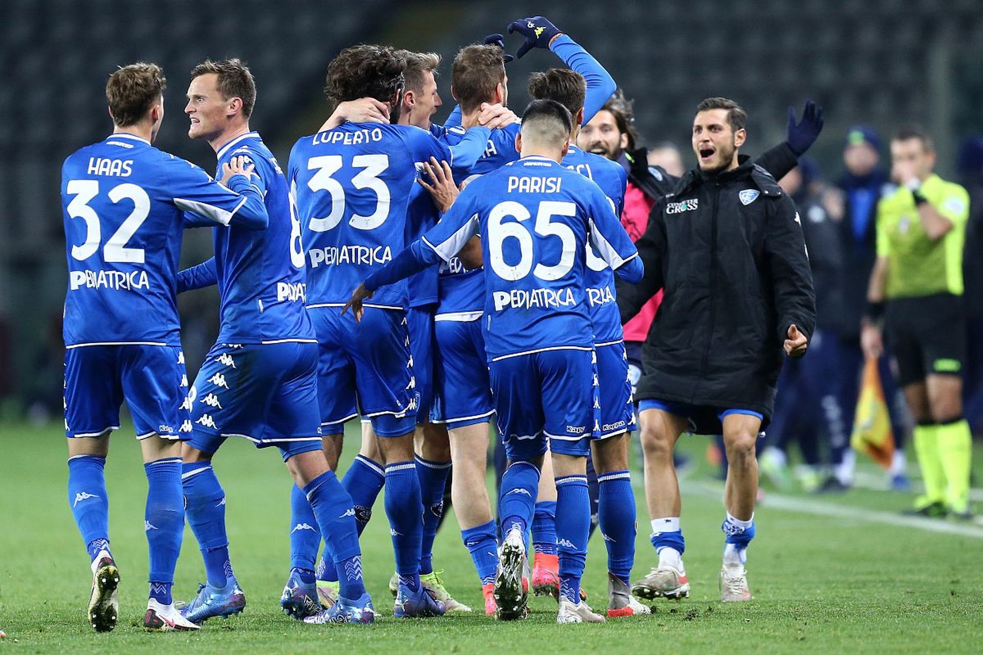 一个重磅消 一个重磅消