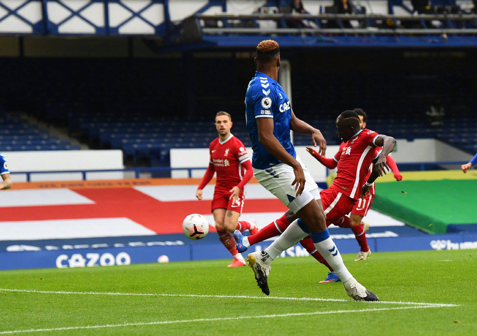 而引起了广 而引起了广